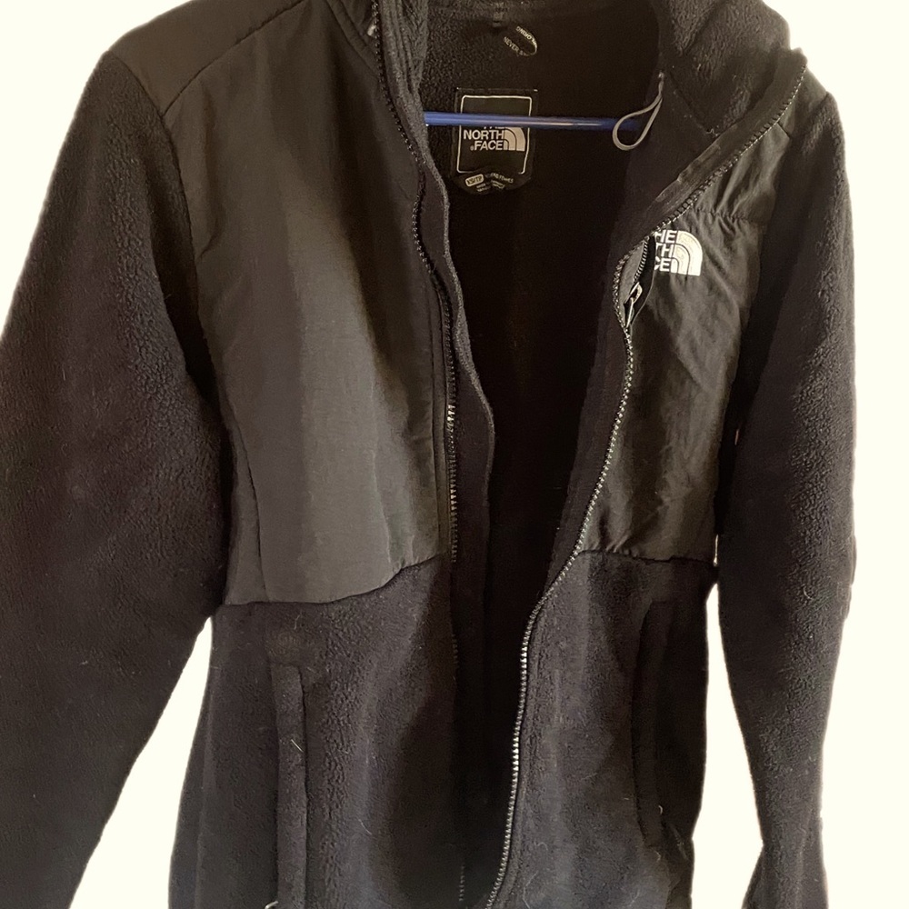 The North Face Denali Hooded Jacket (Women’s SzXS) Super Warm and Comfy Like New